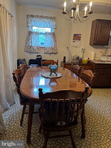 2 WALNUT DR, Elkton, MD 21921