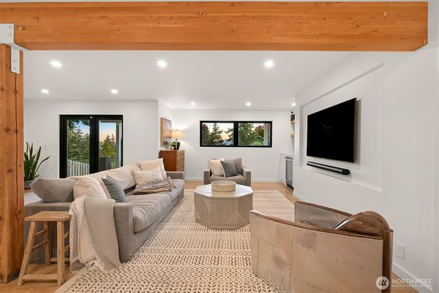 405 Bayside Road, Bellingham, WA 98225