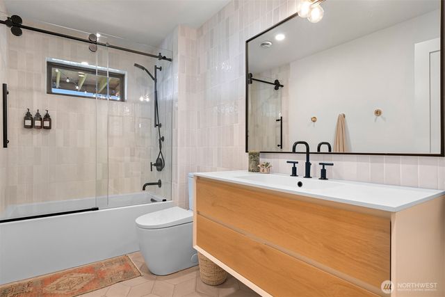 405 Bayside Road, Bellingham, WA 98225