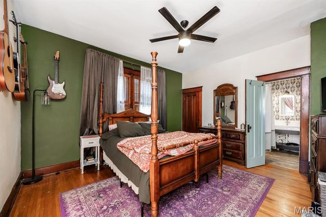 215 S Benton Street, Edwardsville, IL 62025