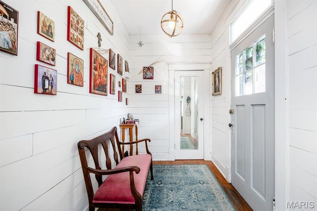 215 S Benton Street, Edwardsville, IL 62025