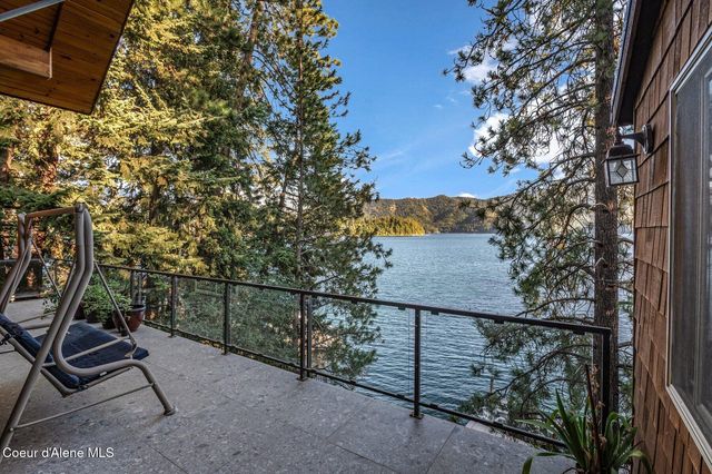6469 E Evernade RD, Hayden, ID 83835