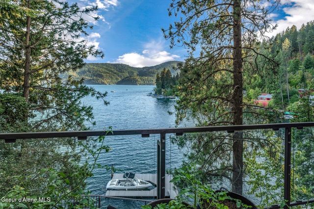 6469 E Evernade RD, Hayden, ID 83835
