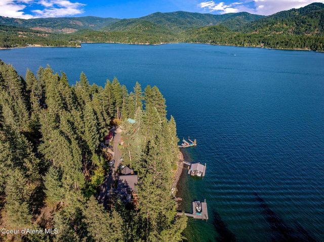 6469 E Evernade RD, Hayden, ID 83835