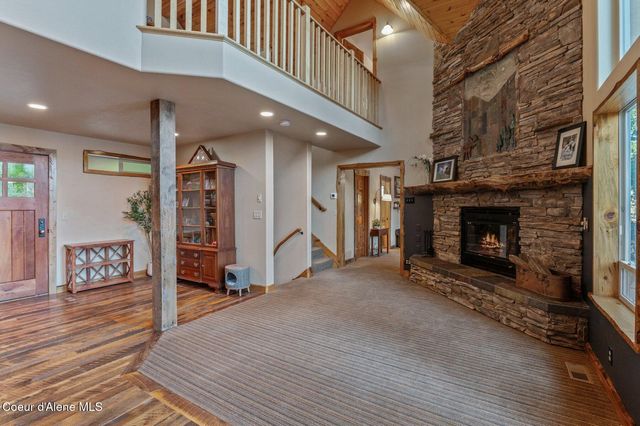 6469 E Evernade RD, Hayden, ID 83835