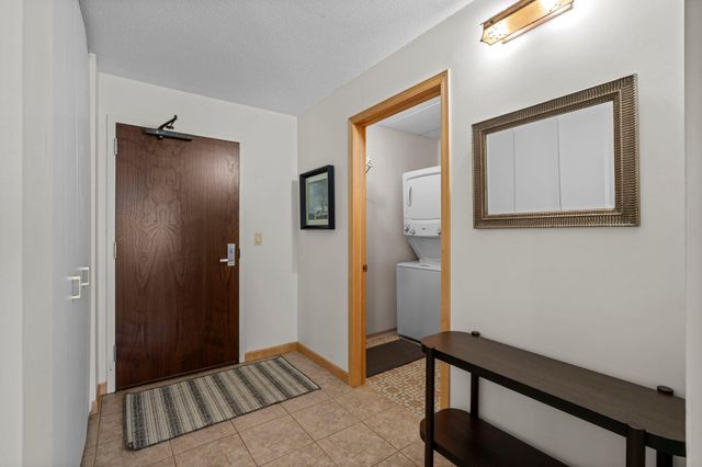 2885 Knox Avenue S 605, Minneapolis, MN 55408
