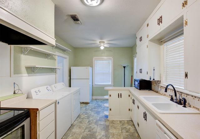 250 E Fairview Street, Shreveport, LA 71104