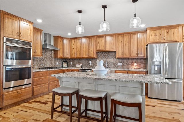 6453 Whispering Pine Road, Harrison, AR 72601