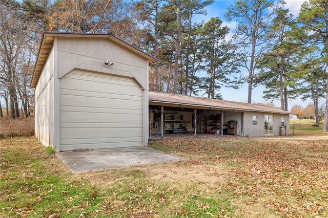6453 Whispering Pine Road, Harrison, AR 72601
