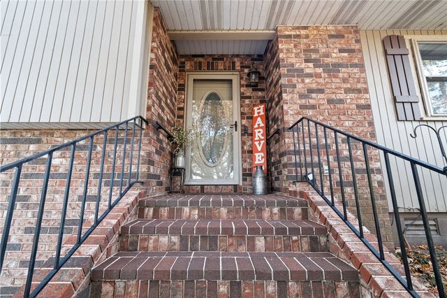 6453 Whispering Pine Road, Harrison, AR 72601