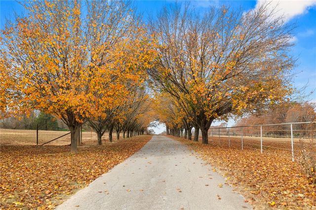 6453 Whispering Pine Road, Harrison, AR 72601