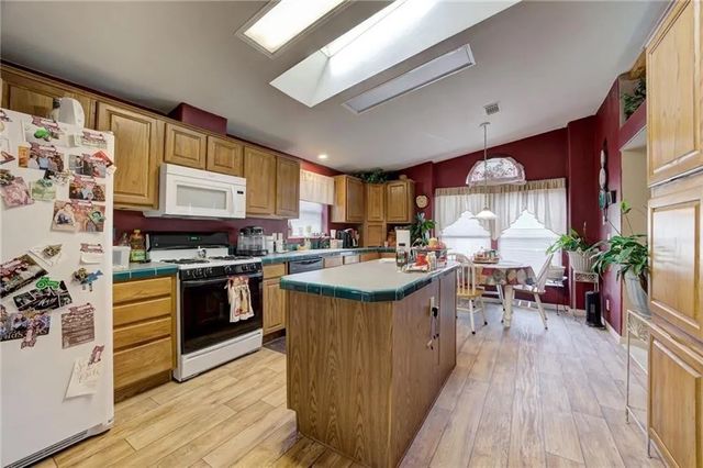207 Sunflower Road, Fort Cobb, OK 73038