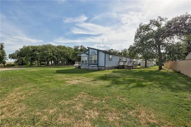 207 Sunflower Road, Fort Cobb, OK 73038