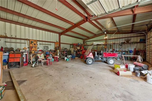 207 Sunflower Road, Fort Cobb, OK 73038