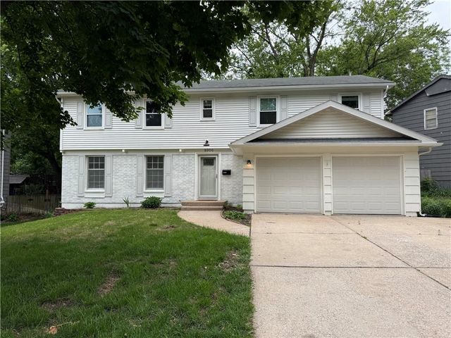 8906 GRANT Street, Overland Park, KS 66212