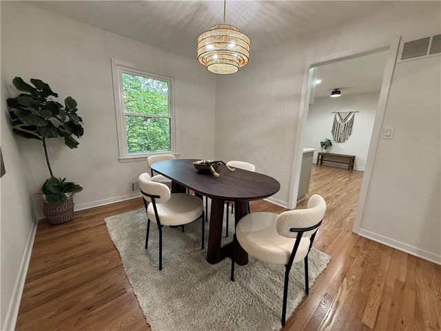 8906 GRANT Street, Overland Park, KS 66212