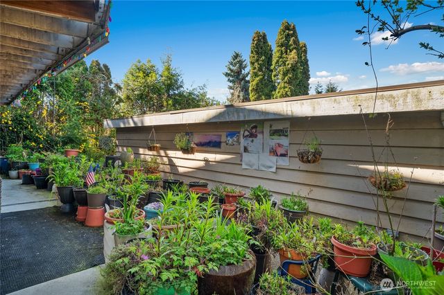 324 3rd Avenue S, Edmonds, WA 98020