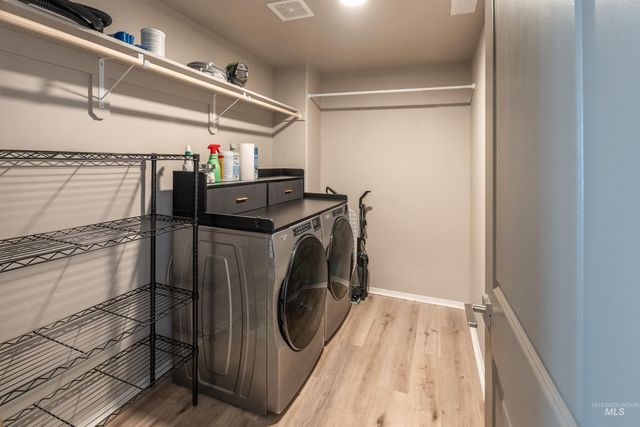 2061 E Tugela Falls St, Kuna, ID 83634