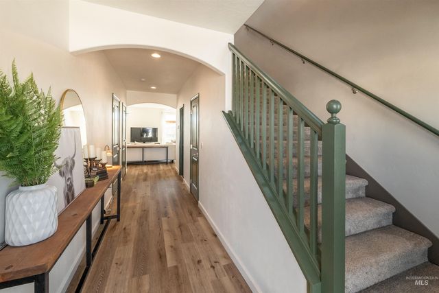 2061 E Tugela Falls St, Kuna, ID 83634