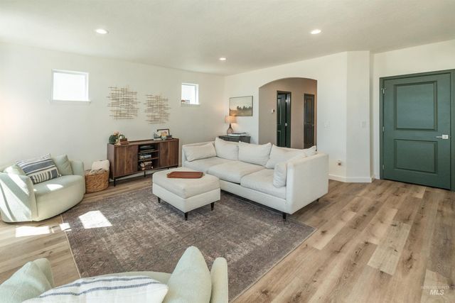 2061 E Tugela Falls St, Kuna, ID 83634