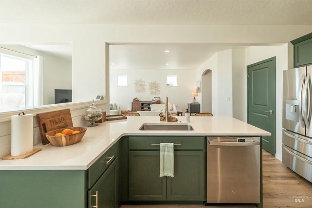 2061 E Tugela Falls St, Kuna, ID 83634