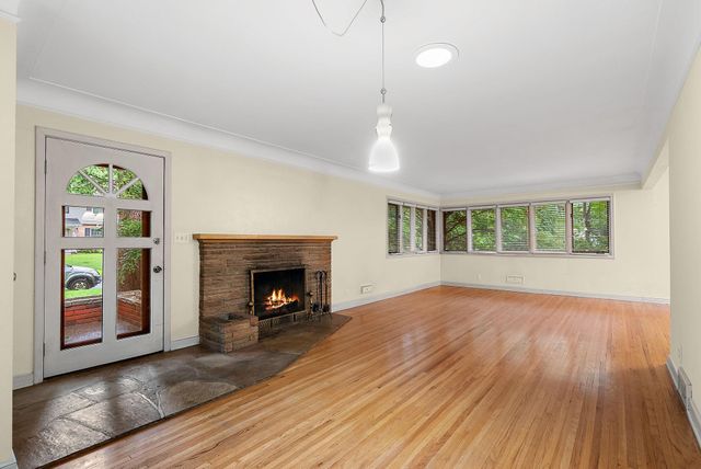 5241 Edenmoor Street, Edina, MN 55436