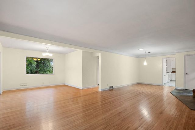 5241 Edenmoor Street, Edina, MN 55436