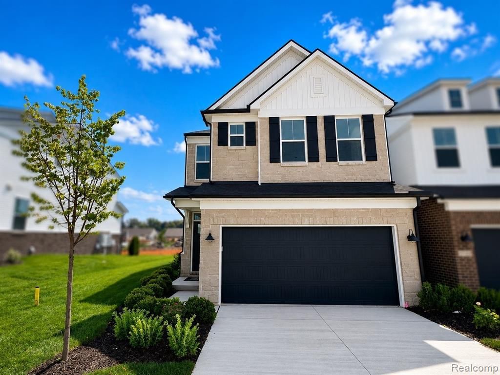 5694 Corgi Drive, Ann Arbor, MI 48108