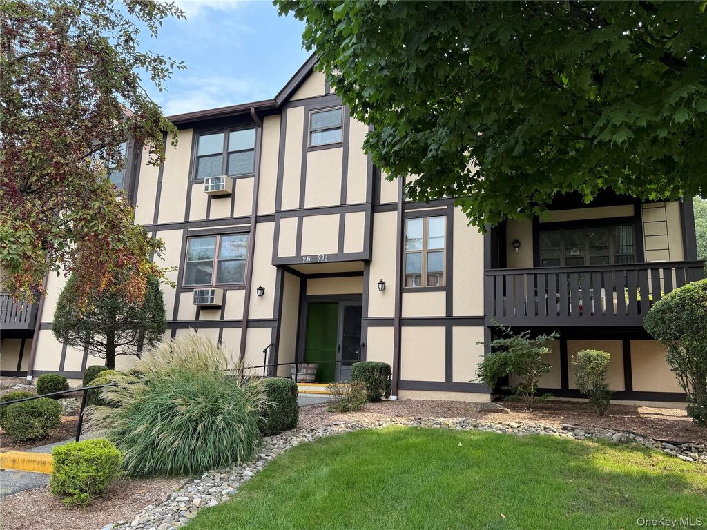 931 Sierra Vista Lane, Valley Cottage, NY 10989 — exterior