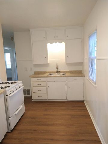 206 Polk Street, Waterloo, IA 50703