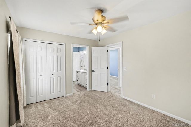 16111 Aspen Hollow Drive, Fenton, MI 48430