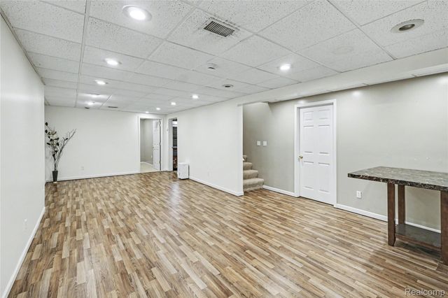 16111 Aspen Hollow Drive, Fenton, MI 48430