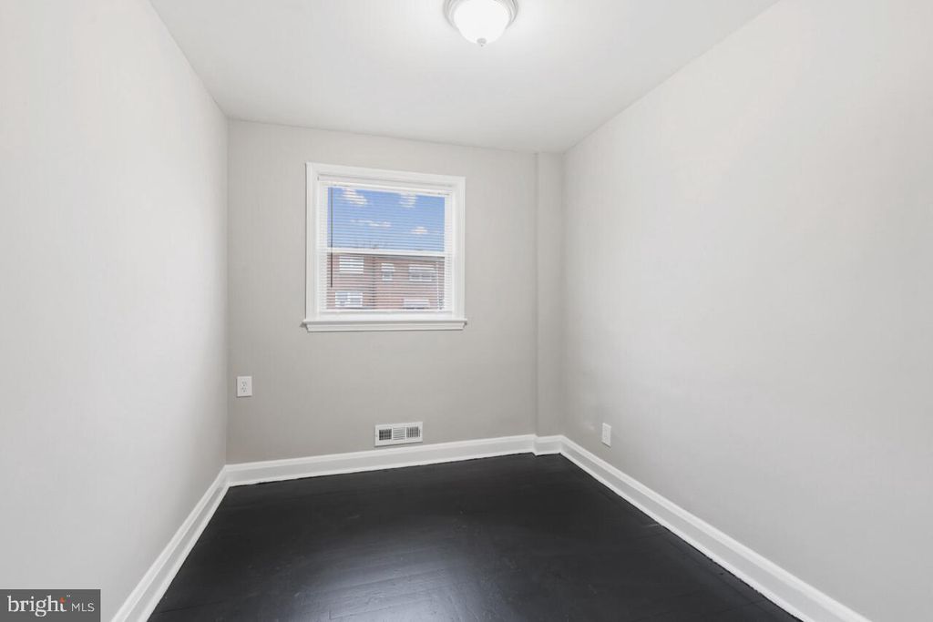 4422 PARKSIDE DR, Baltimore, MD 21206