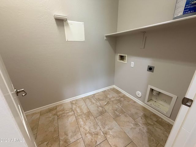 2417 E Iris Drive, Chandler, AZ 85286