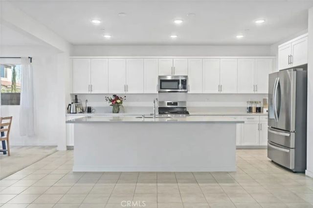 2575 E Embry, Ontario, CA 91762