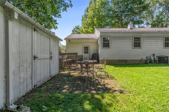 32 Artillery Lane, Lysander, NY 13027