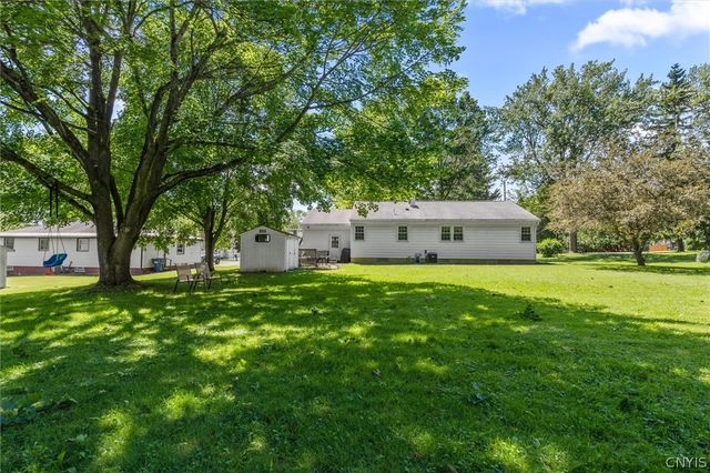 32 Artillery Lane, Lysander, NY 13027