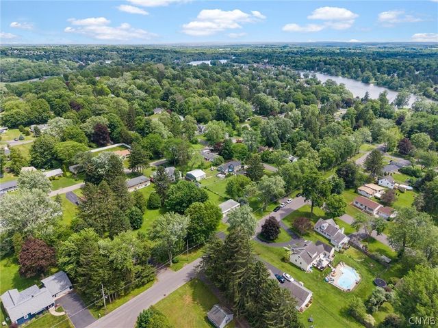 32 Artillery Lane, Lysander, NY 13027