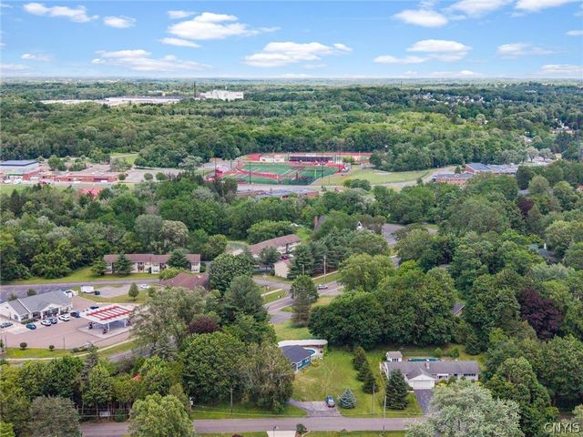32 Artillery Lane, Lysander, NY 13027