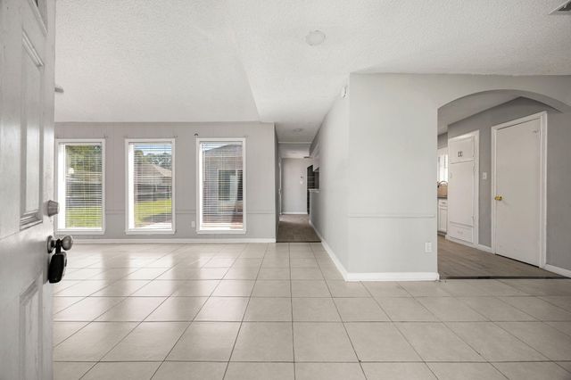 12923 Advance Drive, Houston, TX 77065