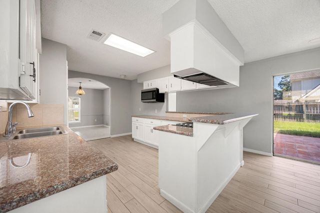 12923 Advance Drive, Houston, TX 77065