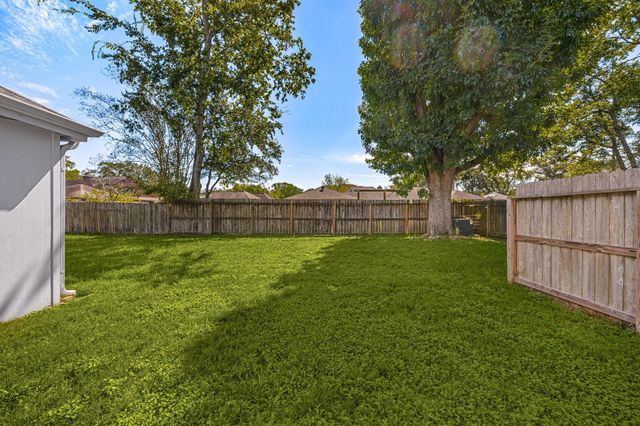 12923 Advance Drive, Houston, TX 77065