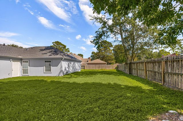 12923 Advance Drive, Houston, TX 77065