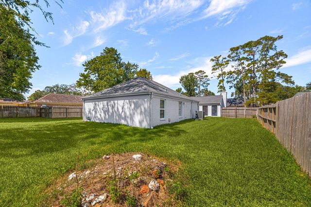 12923 Advance Drive, Houston, TX 77065