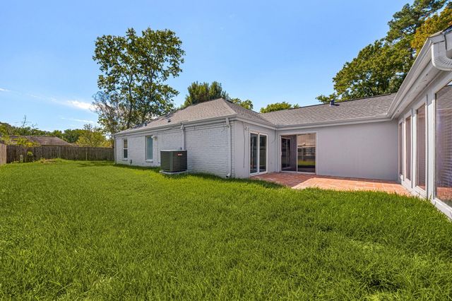 12923 Advance Drive, Houston, TX 77065