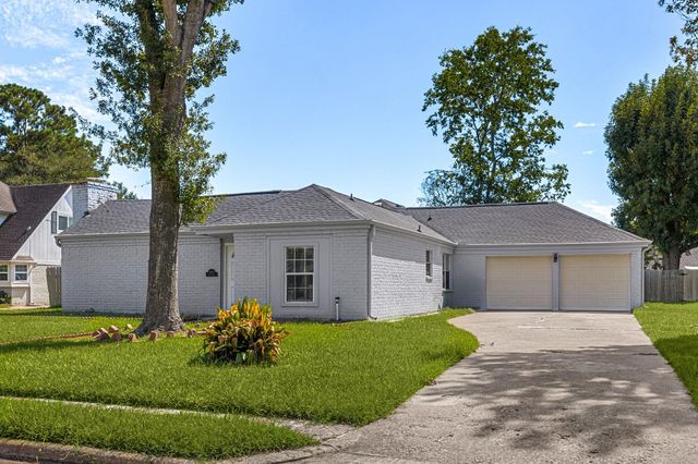 12923 Advance Drive, Houston, TX 77065