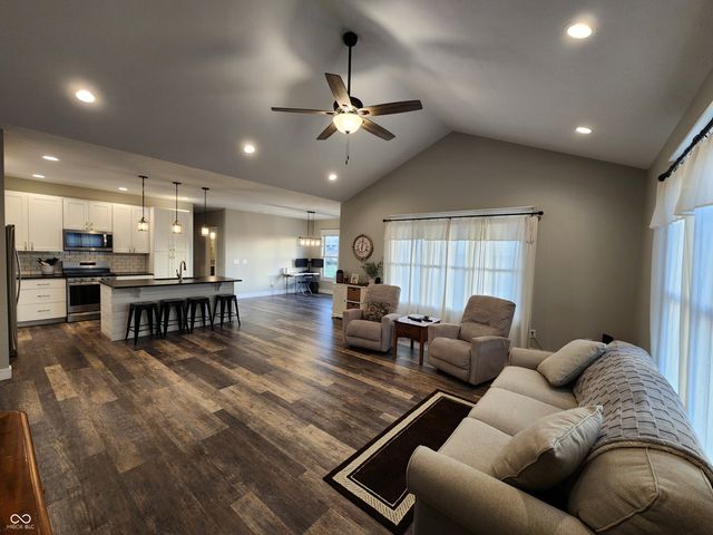 6177 E Holes Crossing Drive, Crawfordsville, IN 47933