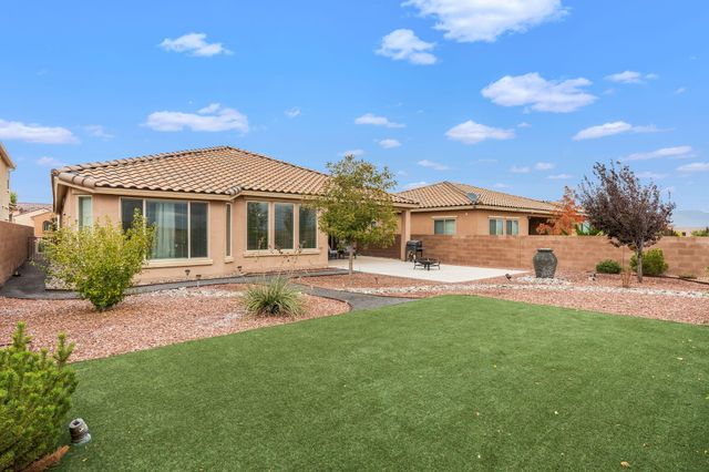 9108 Vista Bosquejo Road NW, Albuquerque, NM 87120