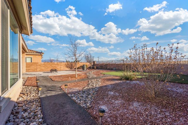 9108 Vista Bosquejo Road NW, Albuquerque, NM 87120