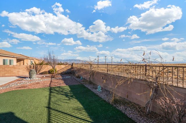 9108 Vista Bosquejo Road NW, Albuquerque, NM 87120